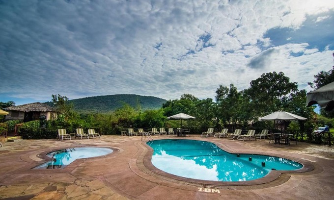 Ololaimutiek Cabin | Relax at Sentrim Mara Lodge with Oceanfront Views & Spa