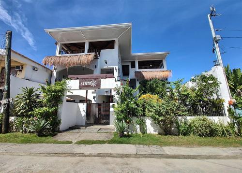 General Luna House | Family-Friendly Sentro Suites Siargao with Great Reviews