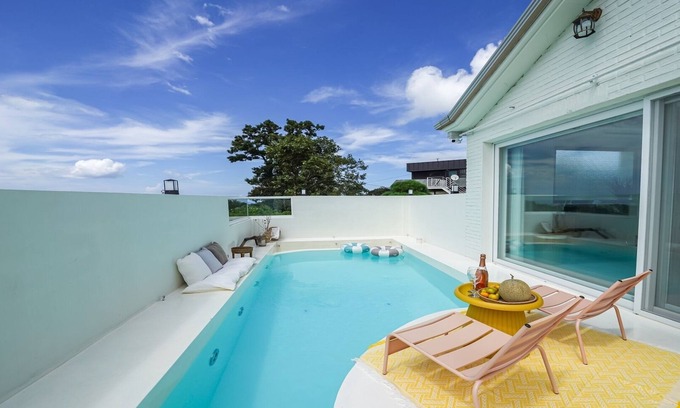 Jocheon House | Seonheul an: Family-Friendly Retreat with Pool & Dining
