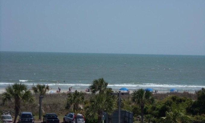 Folly Field Villa | Oceanview Getaway: 50 Yards to Beach with Pools & Spa