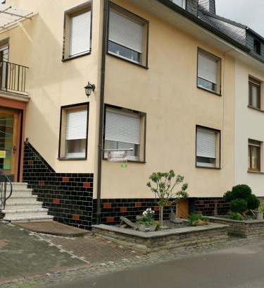 Bremm Apartment | Oceanfront Seppl: Guest Rated 9.4 with Family-Friendly Perks