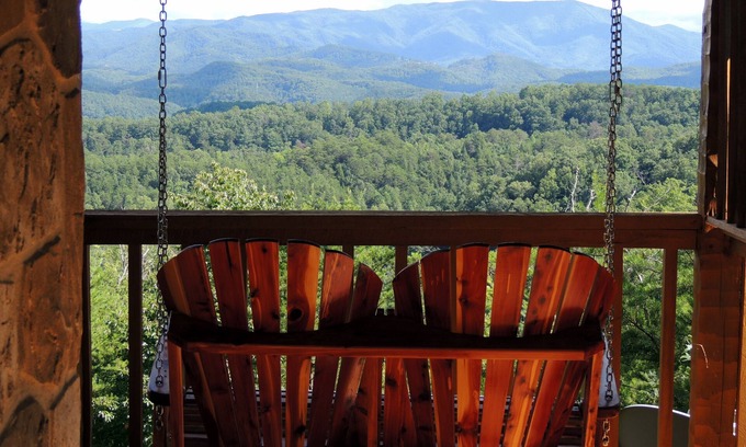 Sevierville Cabin | Unforgettable Stay at Knight of My Dreams with Spa & Views