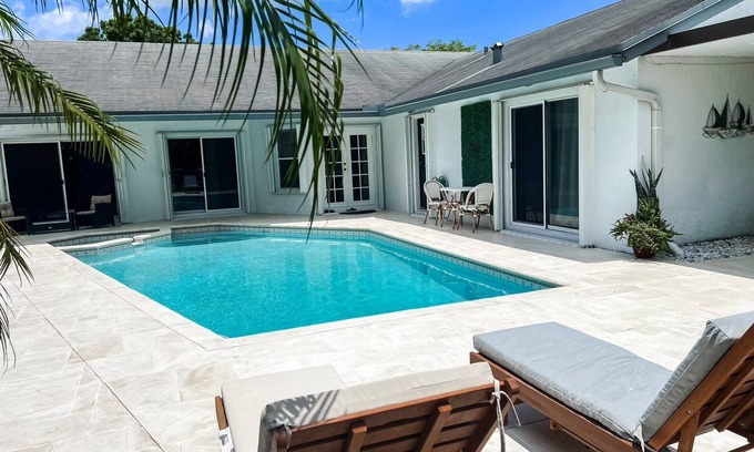 Plantation House | Family Retreat with Private Pool, Spa & Ocean Views