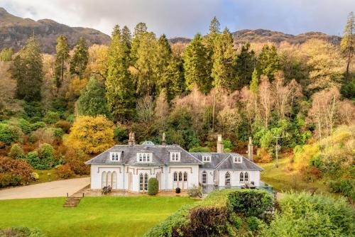 Arrochar Villa | Sequoia House