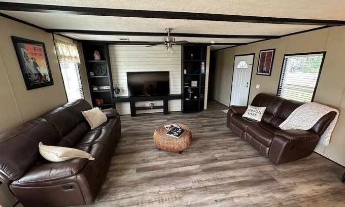 Wagoner House | Sequoyah Bay Retreat