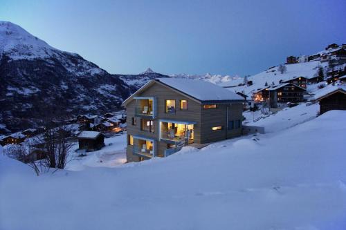 Graechen Apartment | Oceanfront Sera Lodge: Guest Rated 9.7 with Spa Access