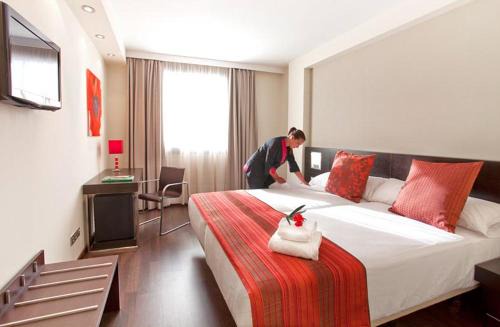 Algeciras Hotel | Family-Friendly Sercotel Aura Algeciras with Top Amenities