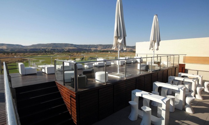 Alcala de Henares Hotel | Discover Sercotel El Encin Golf: 4-Star Resort with Spa & Pool
