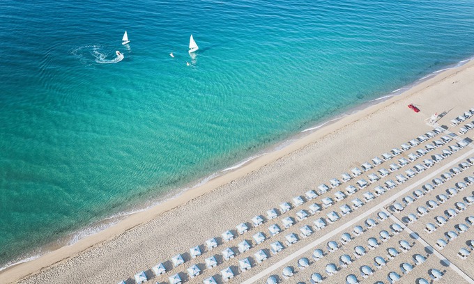 Marinella Di Cutro Hotel | Serenè Resort: 4-Star Escape with Ocean Views & Spa