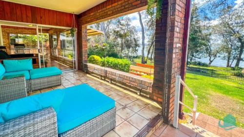Balcolyn House | Discover Serendipity: Pet Friendly & Top-Rated Stay!