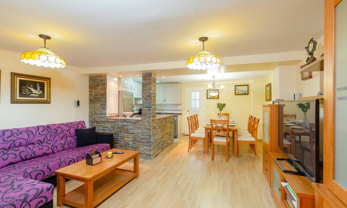 Old Town Apartment | Discover Serendipity by Fidalsa: Pet-Friendly Retreat with Spa