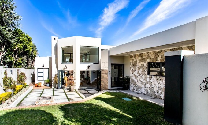 Voelklip House | Serendipity: 4-Star Hotel with Family-Friendly Amenities