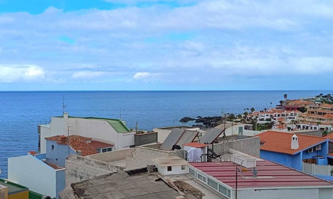 Puerto de Santiago Apartment | Serene 1-bedroom apartment in Santiago del Teide with stunning views .