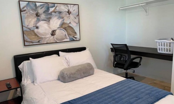 Castro Valley House | Cozy 1 Bedroom Cottage with Breakfast and Free Laundry