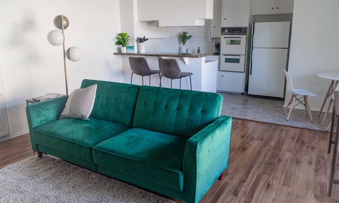 El Segundo Apartment | Serene Oceanfront Escape: Guest Rated 10/10 Experience