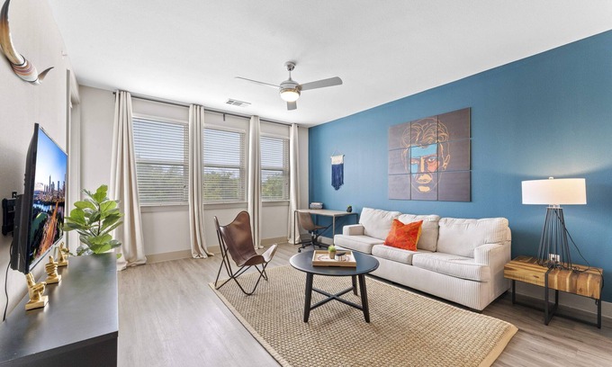 Montopolis Apartment | Relaxing 1BR Suite Near Downtown with Fast WiFi & Kitchen