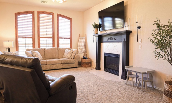 Norman House | Serene 3-Bedroom Home Near Everything Norman Has To Offer