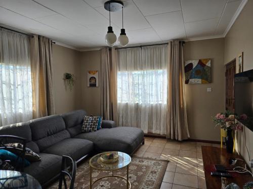 Lusaka Apartment | Family-Friendly 3 Bedroom House in Olympia, Lusaka