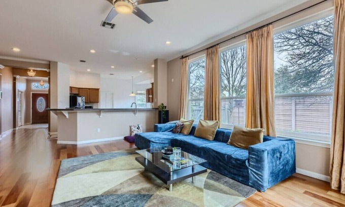 Stone Canyon House | Inviting 3BR Scandinavian Retreat with Breakfast Included