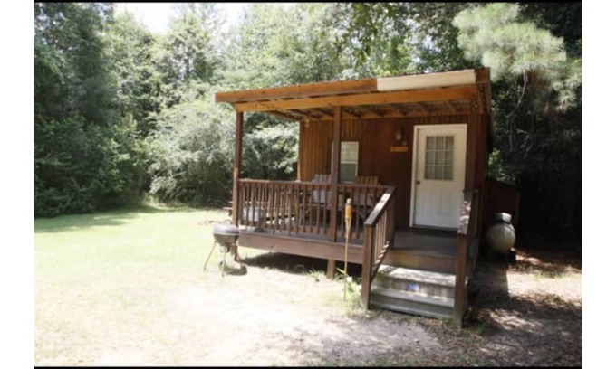 Bogalusa Cabin | Tranquil Escape at Serene Camp Cabin - Family Friendly Stay