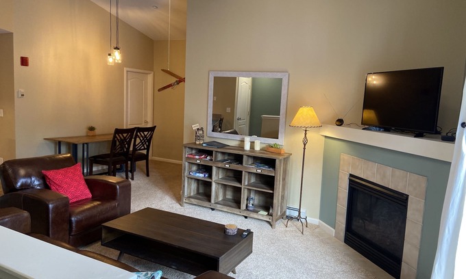 Breckenridge Condo | Relaxing Condo in Heart of Summit County with Spa & Hot Tub