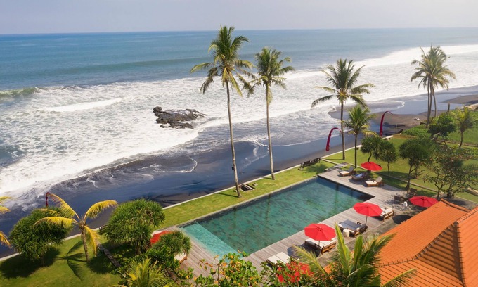 Kerambitan Villa | Serene Escape in One Suite Room w/Sea View