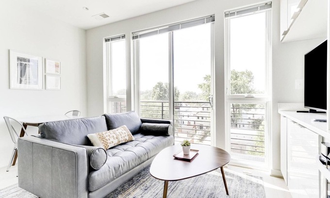 H Street Corridor Apartment | Pet-Friendly 2BR Retreat on H Street near Dining & Transit