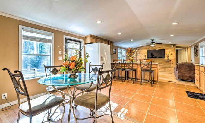 Millry Cottage | Tranquil Millry Retreat - Near Lake with Spa & Breakfast