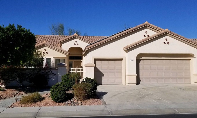 Desert Palms House | Tranquil Palm Desert Retreat with Hot Tub & Pool Access