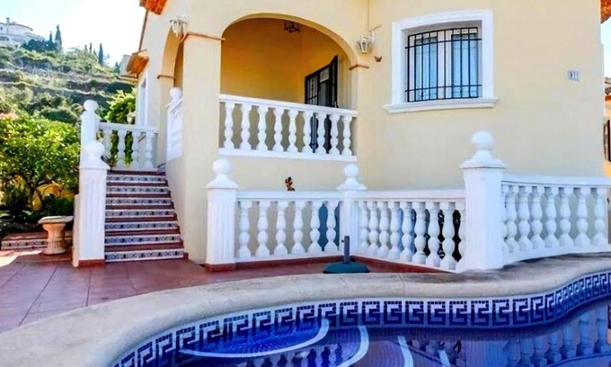Rafol de Almunia Villa | Family-Friendly Retreat at Belvilla by OYO Casa Palmera
