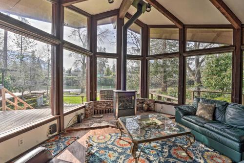 Grants Pass House | Tranquil Riverfront Retreat with Hot Tub and Scenic Views