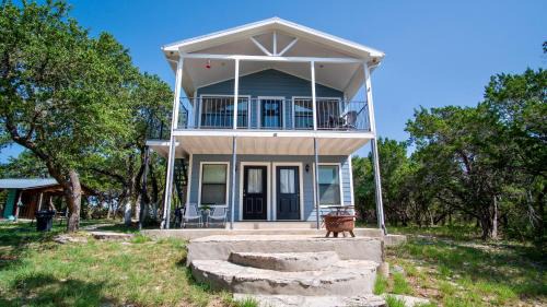 Bandera House | Relaxing Getaway at Serene Shores on Medina Lake