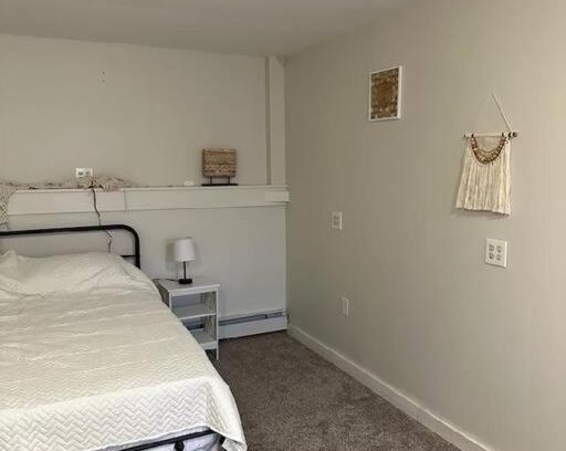 Glenburn Apartment | Relaxing Stay at Serene Studio - Pet & Child Friendly