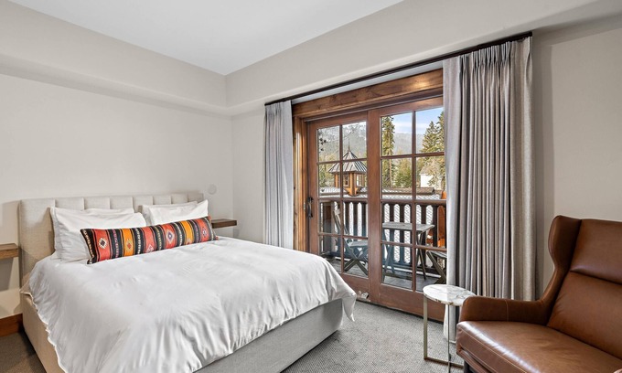 Tamarack Condo | Experience Heavenly Pine at Tamarack Resort for Families