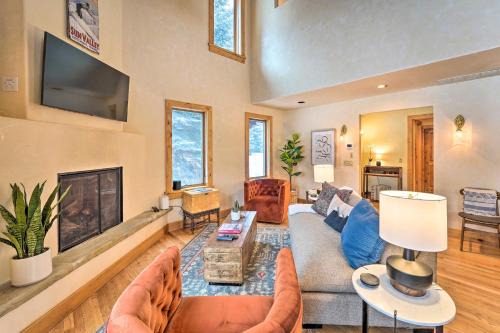 Weyyakin Ranch House | Relaxing Sun Valley Retreat with Hot Tub and Mountain Views