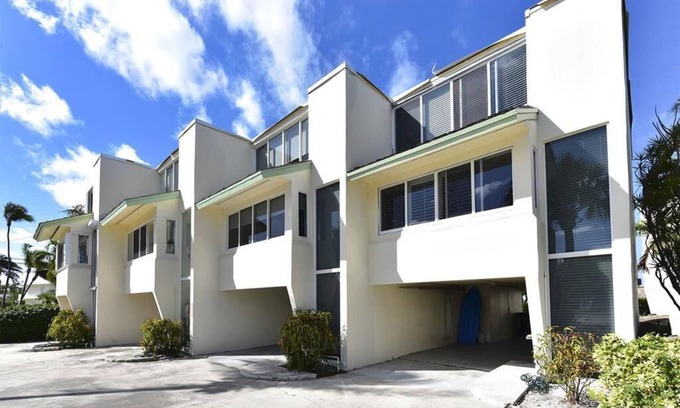 Islamorada House | Unwind with Oceanfront Views in a 2 Bedroom Villa