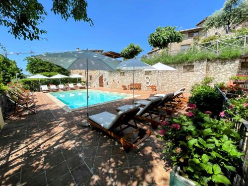 Strettura House | Explore Spoleto Splash: Family-Friendly Stay with Pool