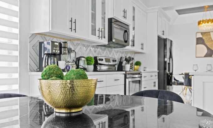 Lake Davenport Estates House | Inviting Villa Haven with Pool at Allevo Homes