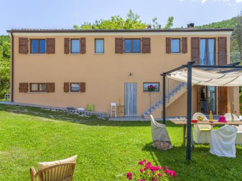 Pergola Villa | Pet-Friendly Haven: Belvilla by OYO Casa Volpara, 4 Stars