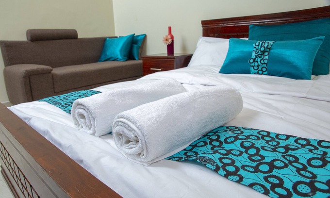 Kampala Apartment | Inviting Sereneville: 1-Bedroom Apartment with Breakfast