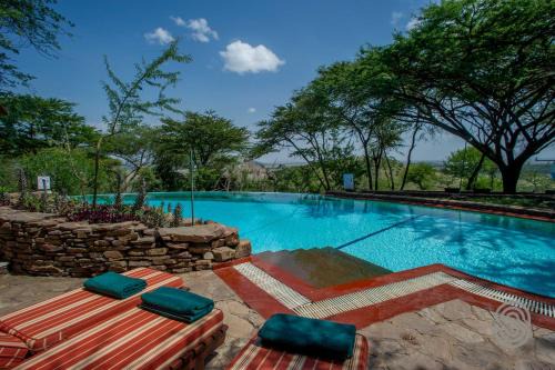 Serengeti National Park Cabin | Experience Adventure at Serengeti Serena Safari Lodge