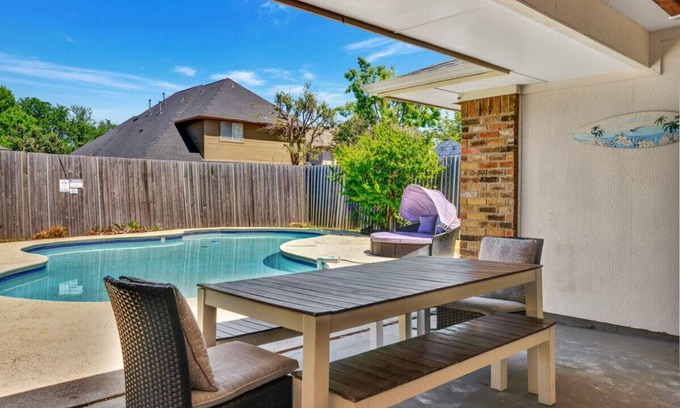 Plano House | Inviting 4BR Retreat with Lagoon Pool in Vibrant Plano