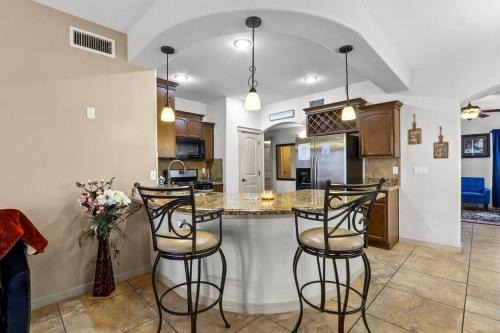 Biggs Field House | Serenity Awaits 3BR-2BA Tierra Del Este
