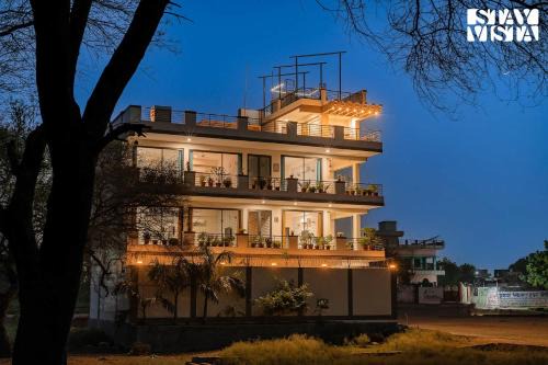 Varanasi Villa | Tranquil Stay at Serenity By The Ganges with Alfresco Dining