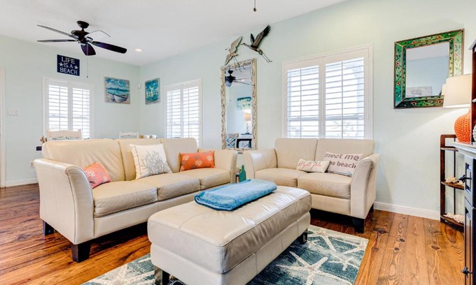 San Luis House | Serenity By The Sea: 4-Star Family-Friendly Retreat