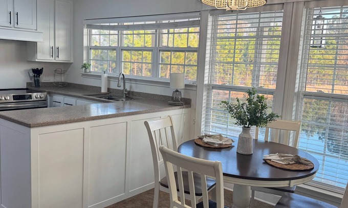 Jesup House | Idyllic Serenity Cabin by the Altamaha River Retreat