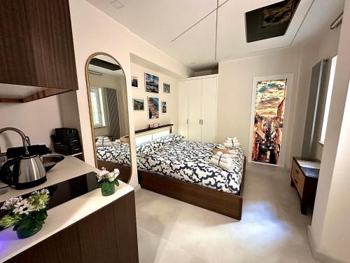 Vittorio Emanuele House | Serenity: 4-Star Retreat for Families, Rated 10/10