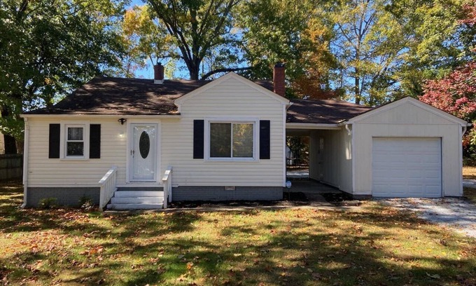 High Point House | Comfortable Retreat Close to HPU and Local Amenities