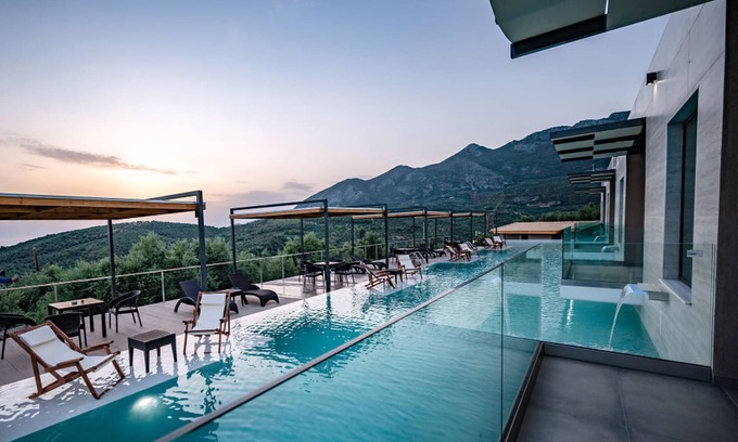 Zakharo House | Beachfront Serenity Suites with Pool & Family Amenities