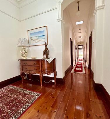 Glenelg South House | Ideal Getaway at Serenity Shores Glenelg South, 10/10 Rated